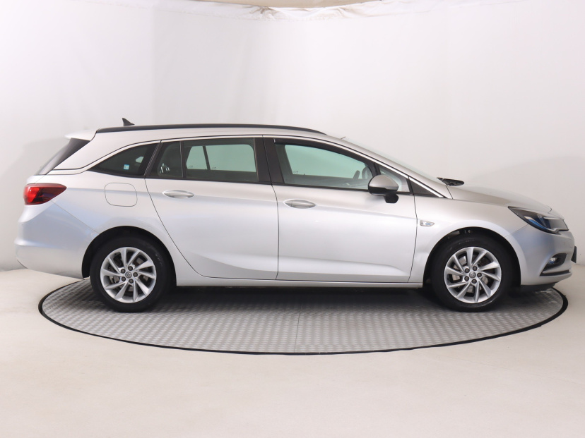 Opel Astra, 2018
