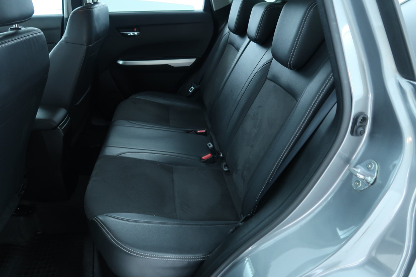 Suzuki Vitara, 2016