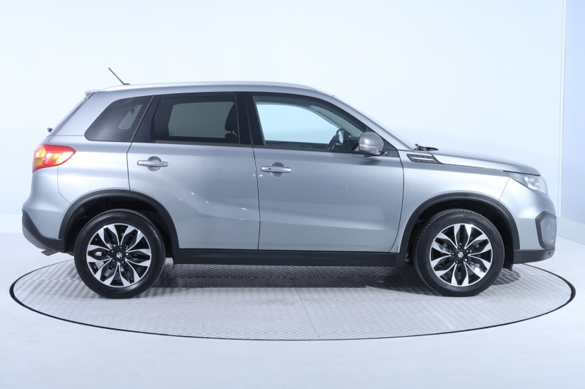 Suzuki Vitara, 2016