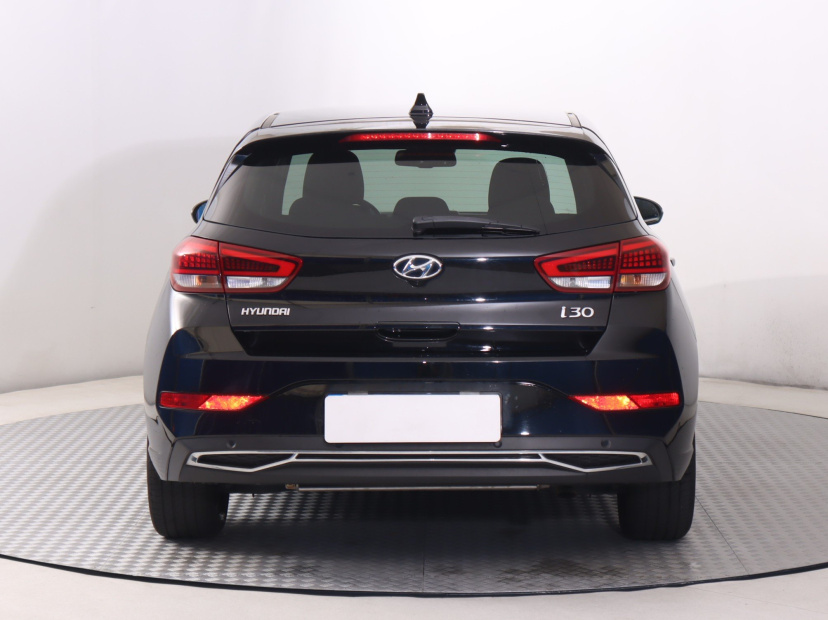 Hyundai i30, 2023