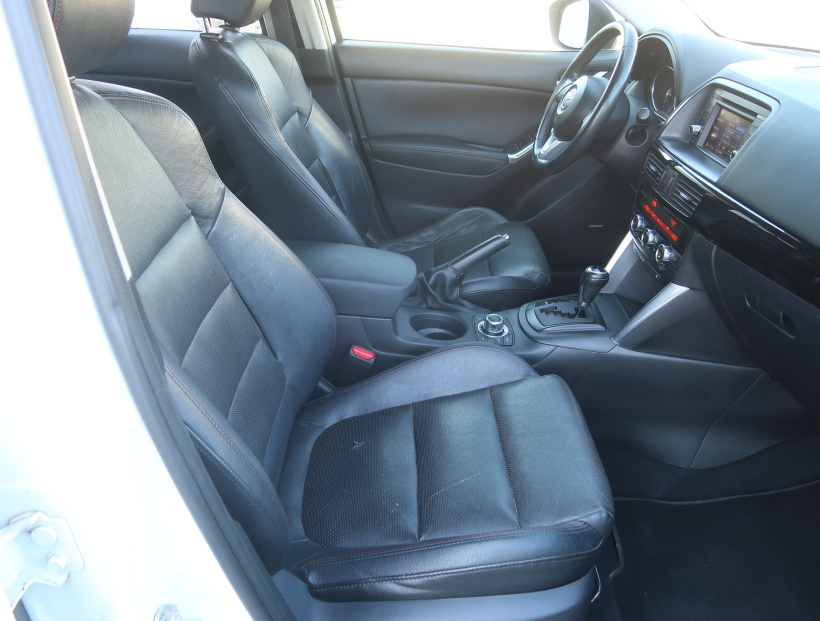 Mazda CX-5, 2012