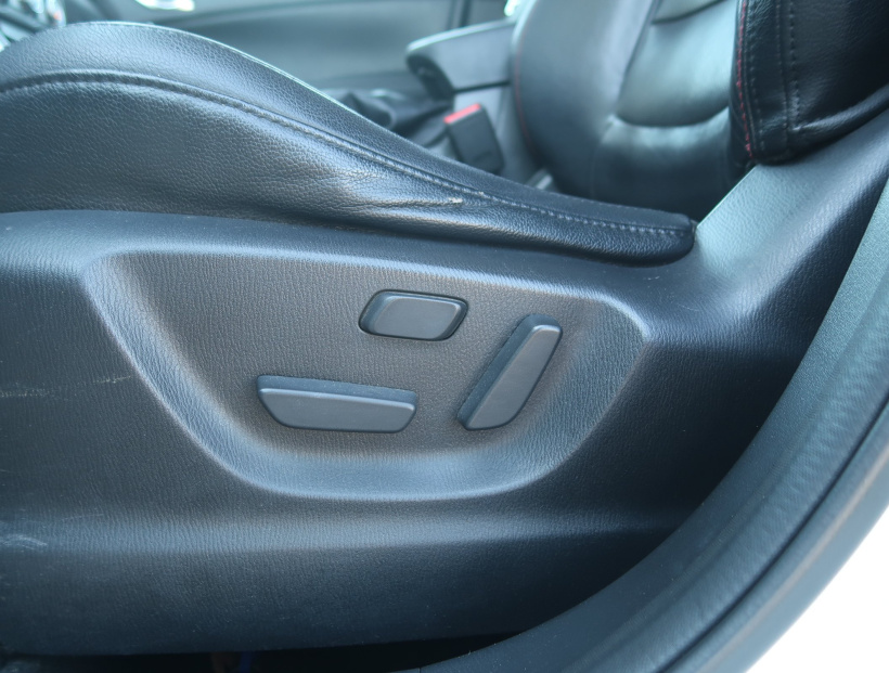 Mazda CX-5, 2012