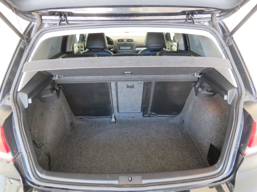Volkswagen Golf, 2010