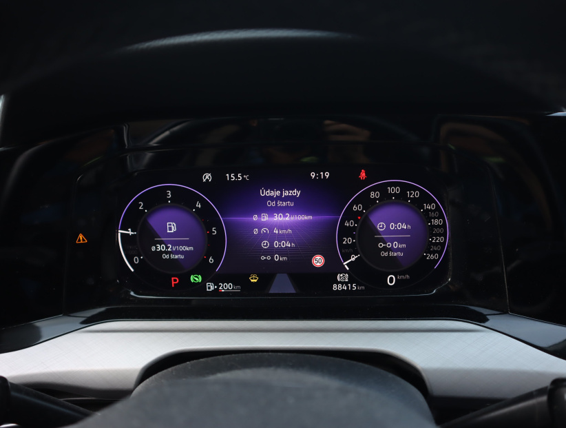 Volkswagen Golf, 2023