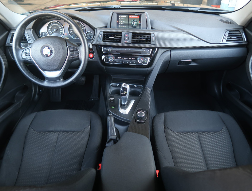 BMW 3, 2018