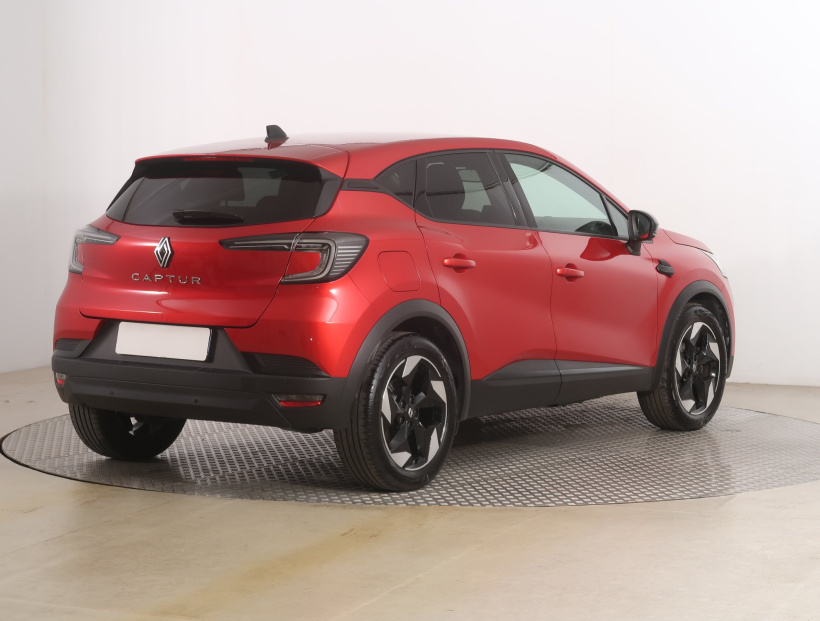 Renault Captur, 2025