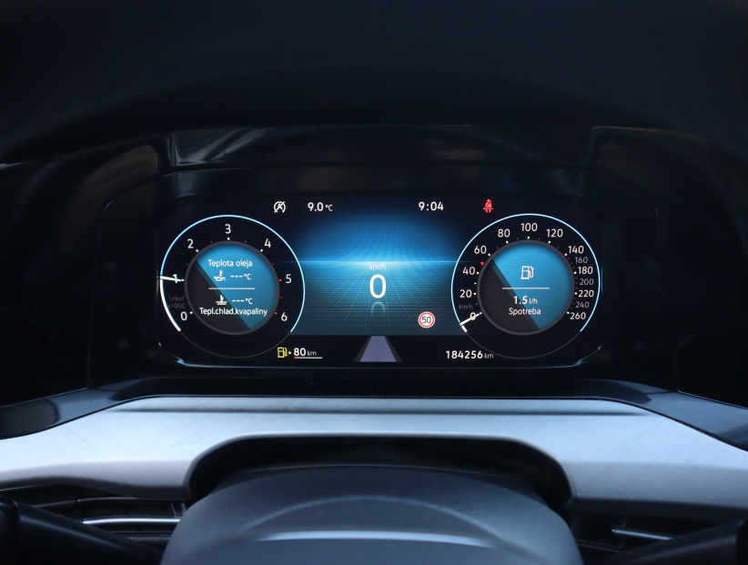 Volkswagen Golf, 2023