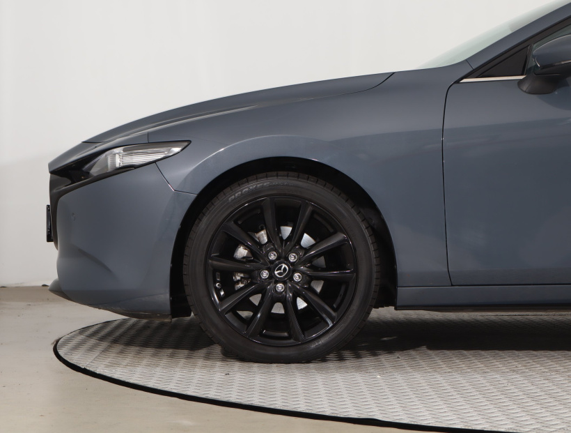 Mazda 3, 2022