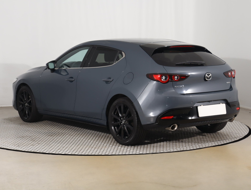 Mazda 3, 2022