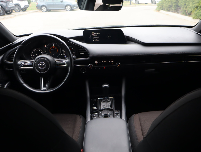 Mazda 3, 2022