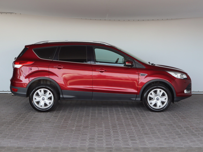 Ford Kuga, 2015