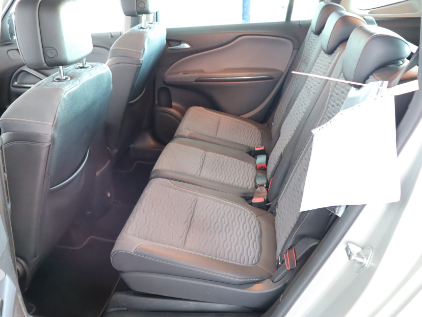 Opel Zafira, 2012