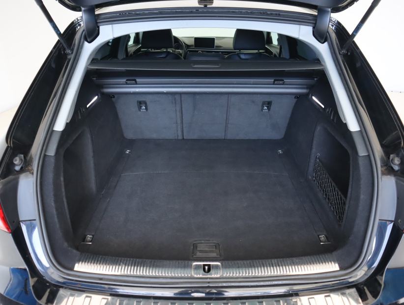 Audi A4, 2019