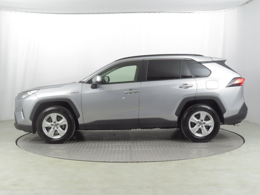 Toyota RAV 4, 2021