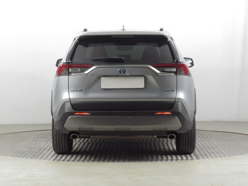 Toyota RAV 4, 2021