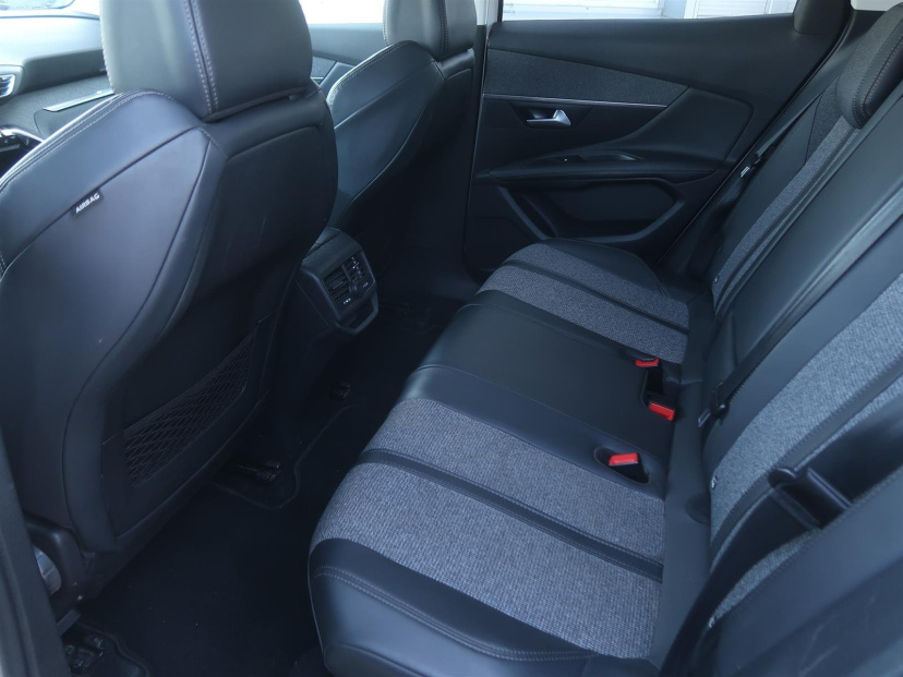 Peugeot 3008, 2017