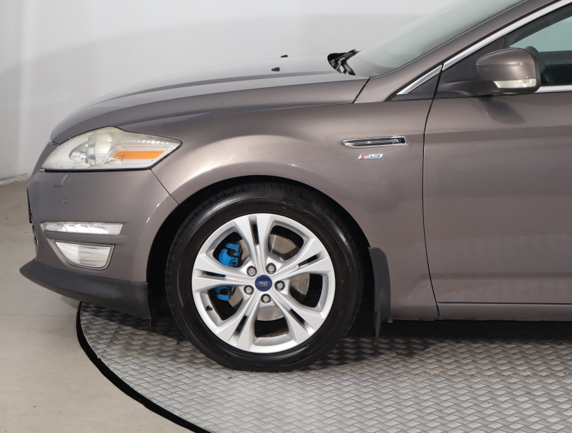 Ford Mondeo, 2011