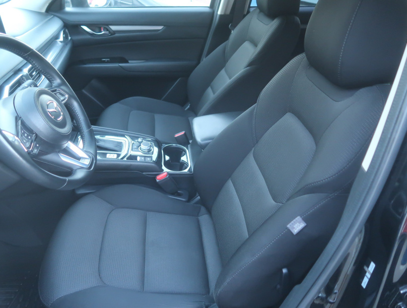 Mazda CX-5, 2022