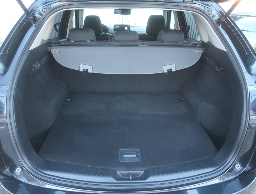 Mazda CX-5, 2022