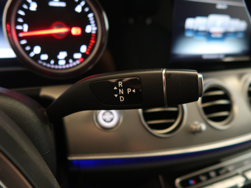 Mercedes-Benz E, 2016