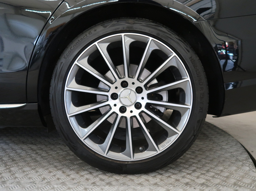 Mercedes-Benz E, 2016