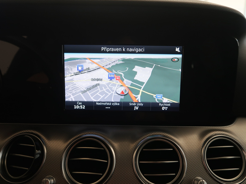 Mercedes-Benz E, 2016