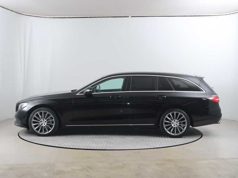 Mercedes-Benz E, 2016