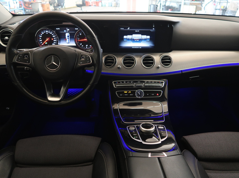 Mercedes-Benz E, 2016