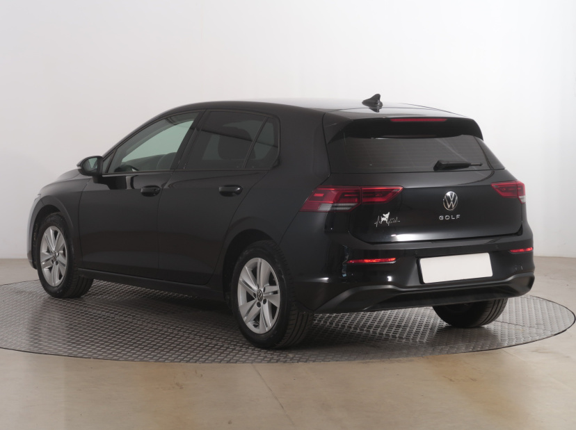 Volkswagen Golf, 2021