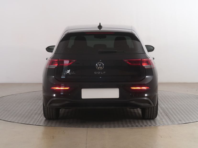 Volkswagen Golf, 2021