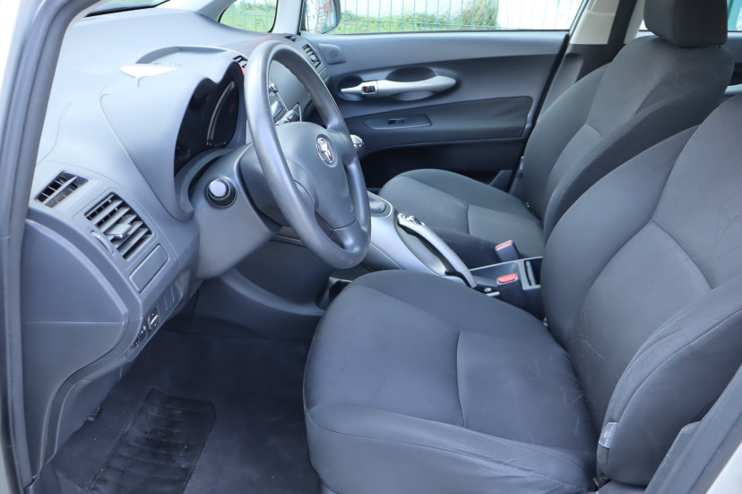 Toyota Auris, 2009