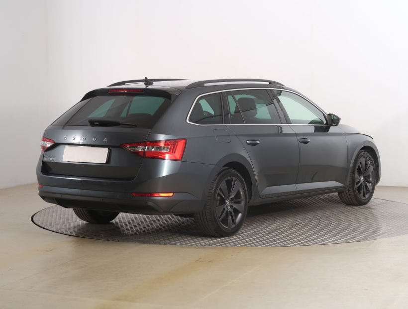 Škoda Superb, 2020
