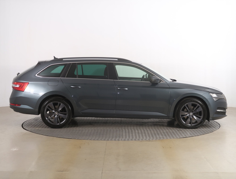 Škoda Superb, 2020