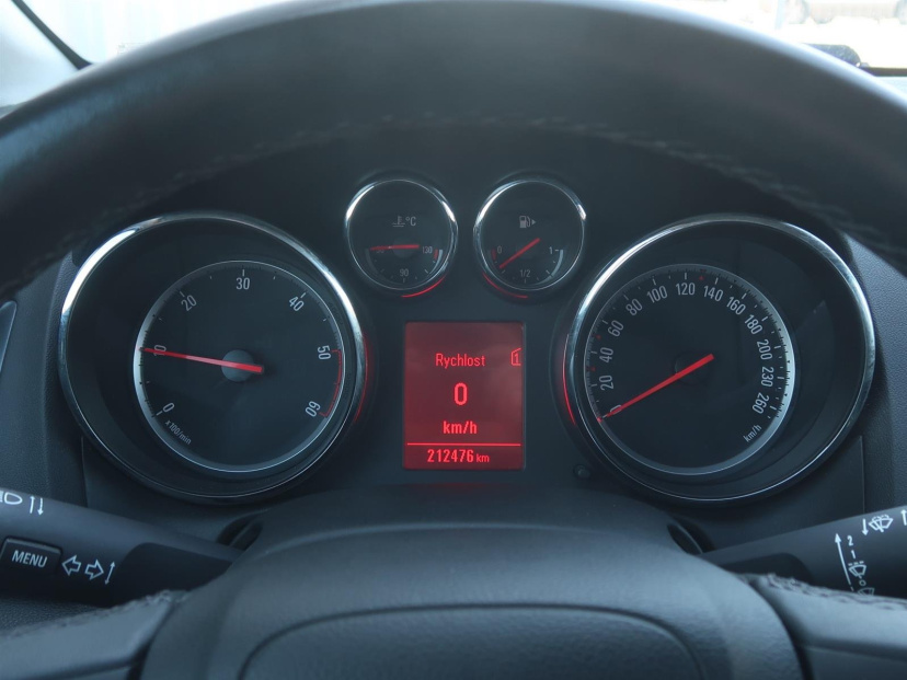 Opel Astra, 2013