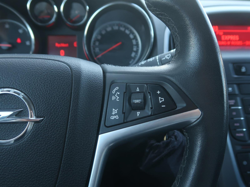 Opel Astra, 2013