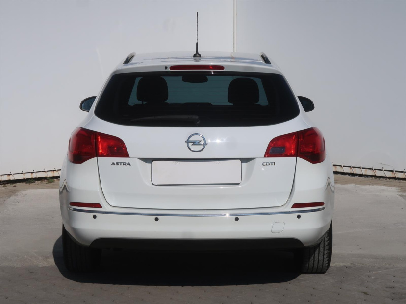 Opel Astra, 2013