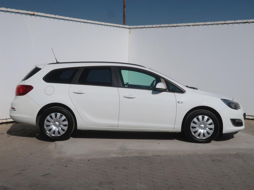 Opel Astra, 2013