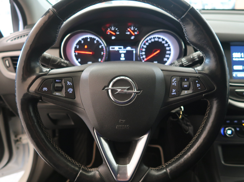 Opel Astra, 2019