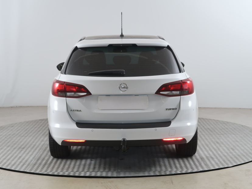 Opel Astra, 2019