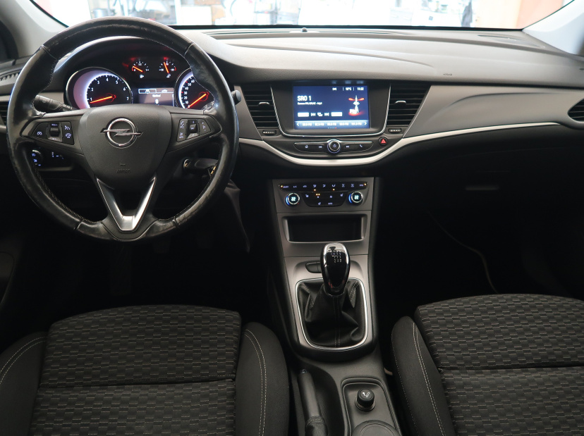 Opel Astra, 2019