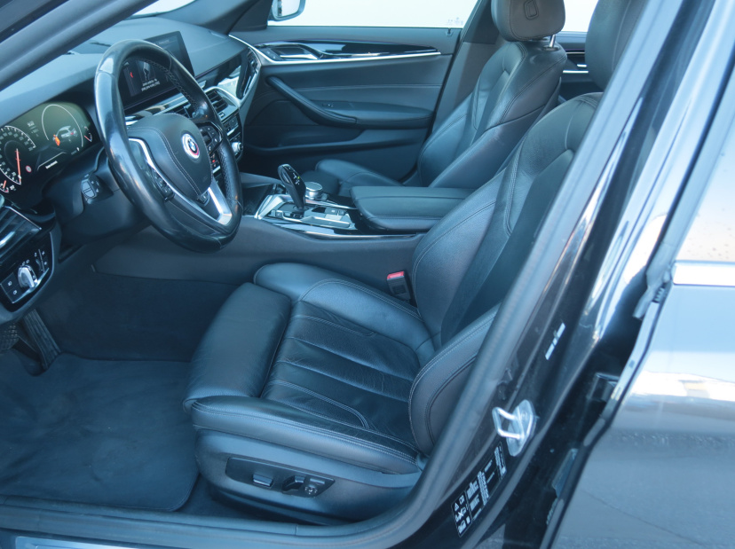 BMW 5, 2019