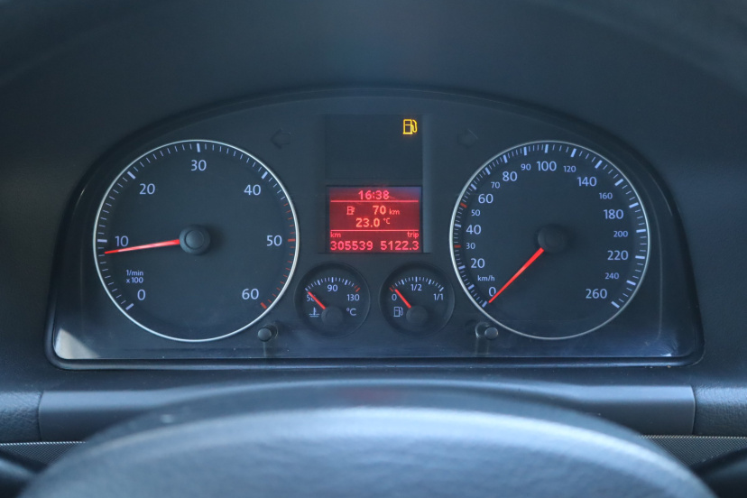 Volkswagen Touran, 2005