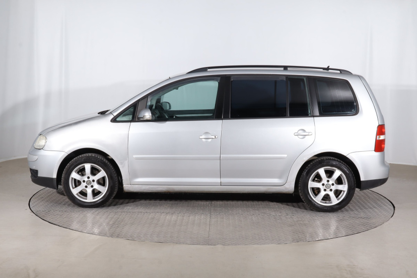 Volkswagen Touran, 2005