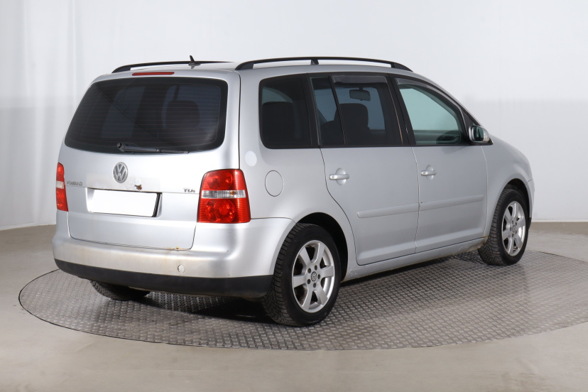 Volkswagen Touran, 2005