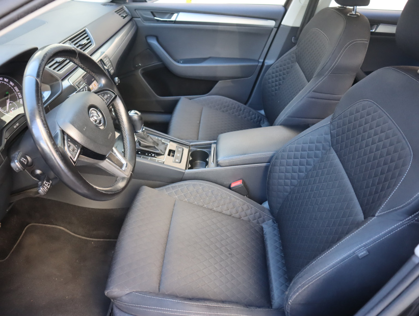 Škoda Superb, 2017