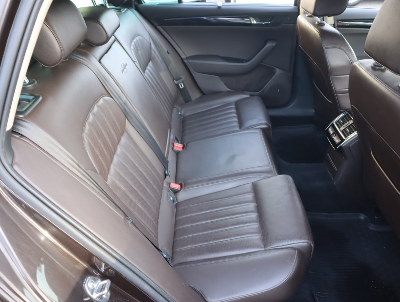 Škoda Superb, 2017