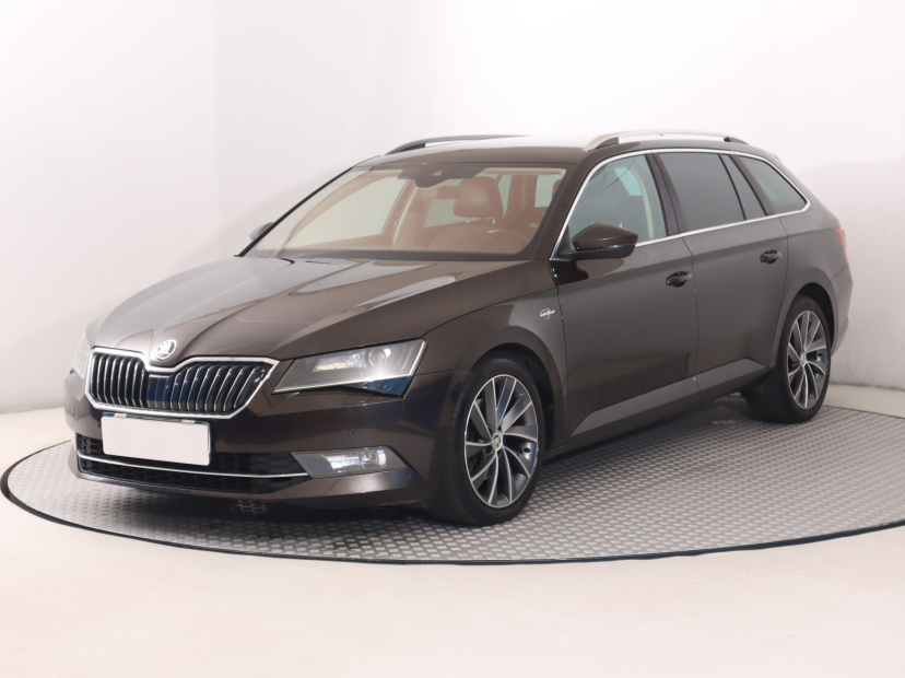 Škoda Superb, 2017
