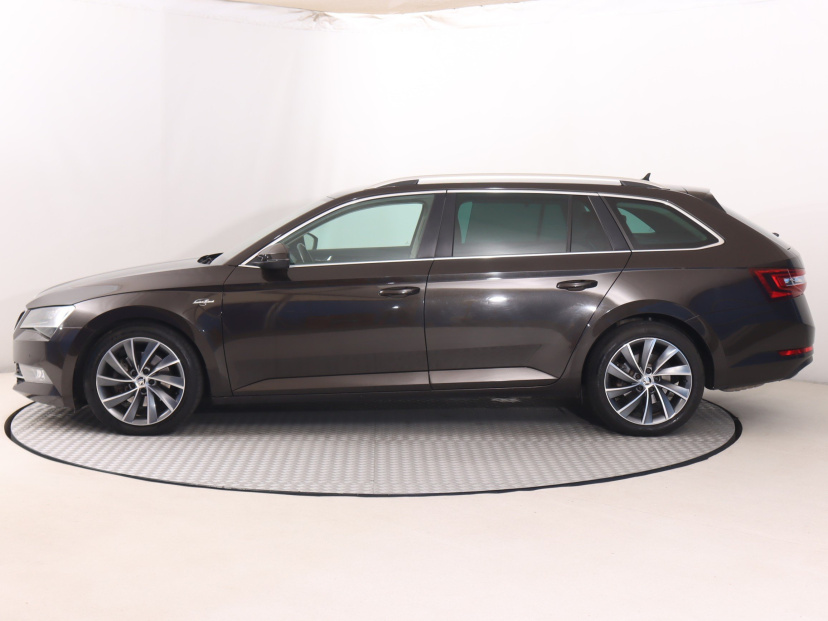 Škoda Superb, 2017