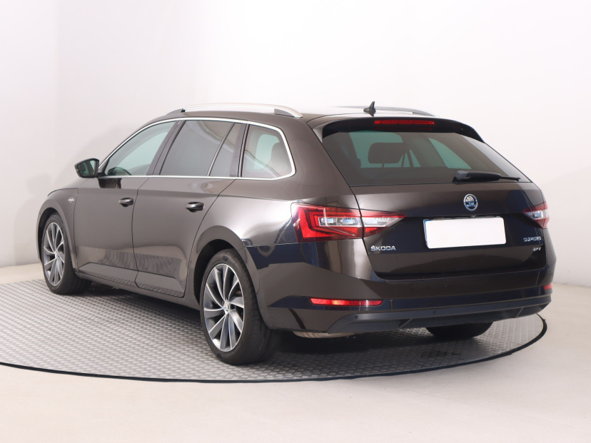 Škoda Superb, 2017