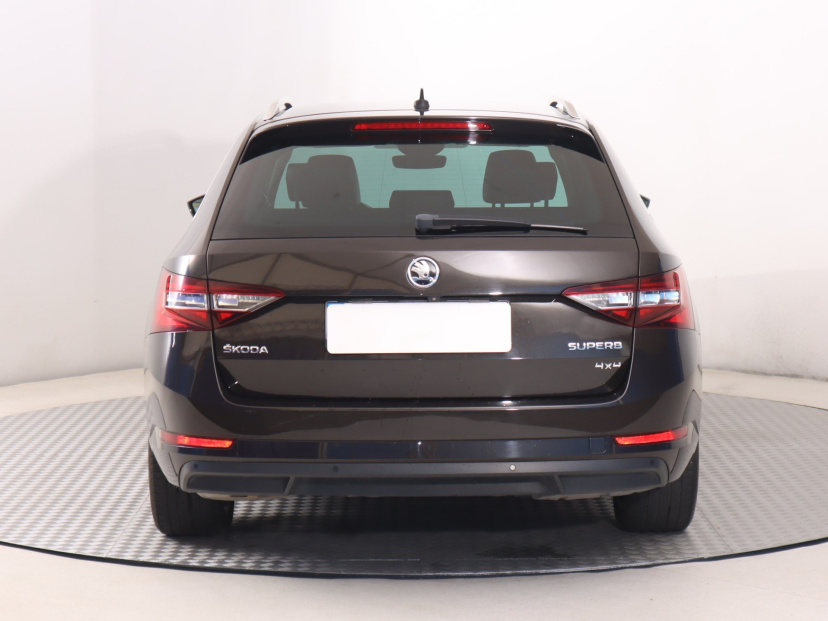 Škoda Superb, 2017